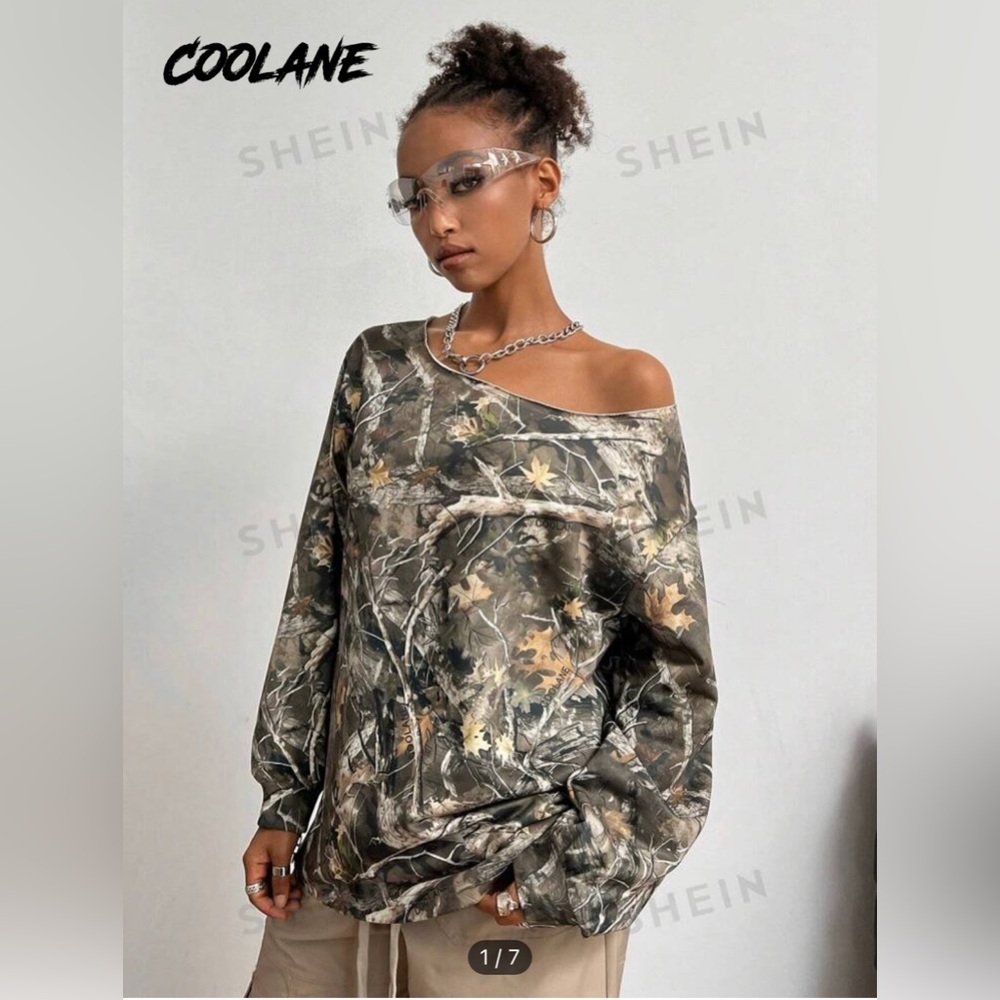 Small oversized off the shoulder long army tee. Bought from shein, never worn.